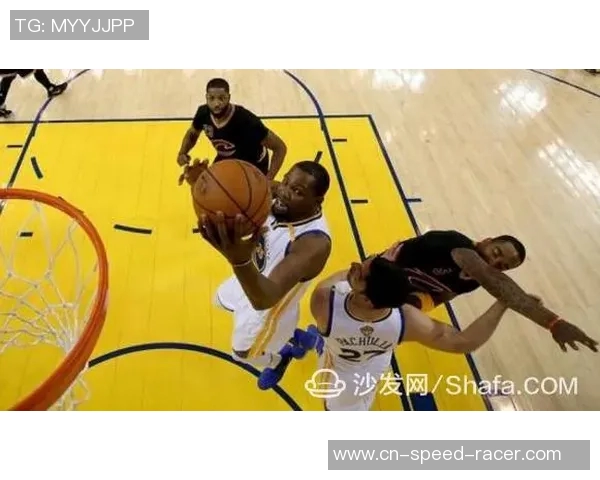 骑士与勇士总决赛巅峰对决历史回顾与精彩瞬间分析 骑士与勇士总决赛巅峰对决历史回顾与精彩瞬间分析